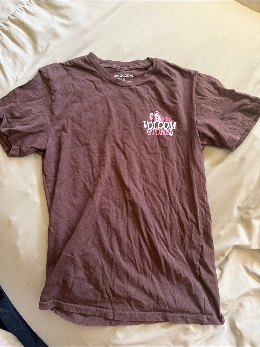 Volcom Men's Stone Graphic Tee in Maroon